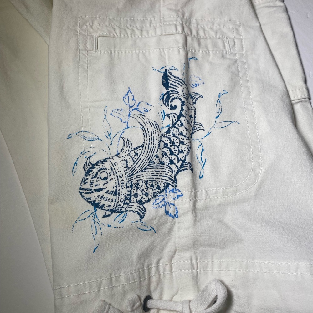 Cropped Drawstring Hem Capris with Subtle blue koi fish print White 8 Petite